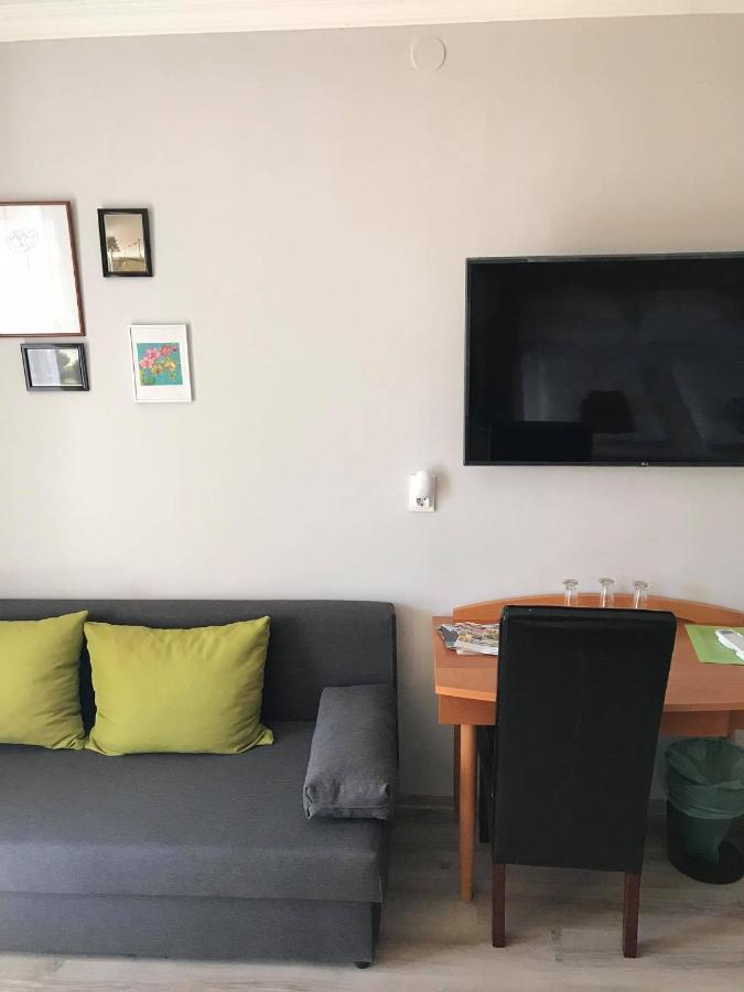 Hunyadi Panzio-Apartman Makó Екстериор снимка