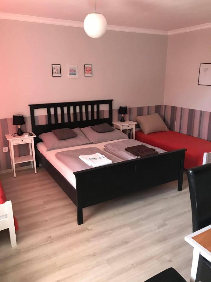 Hunyadi Panzio-Apartman Makó Екстериор снимка