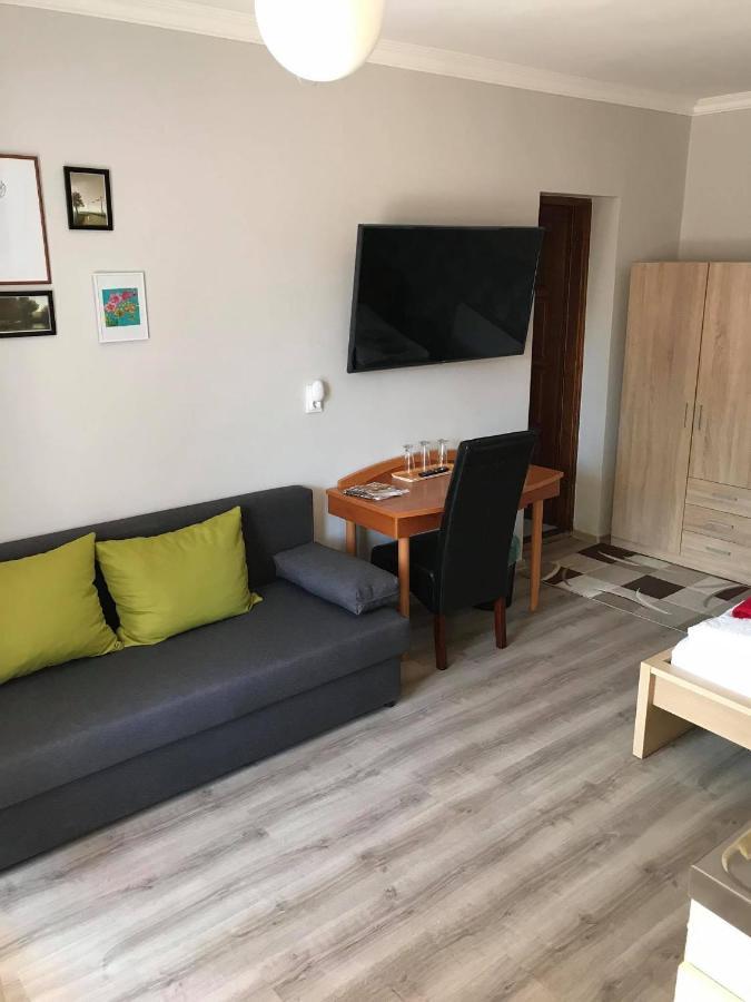 Hunyadi Panzio-Apartman Makó Екстериор снимка