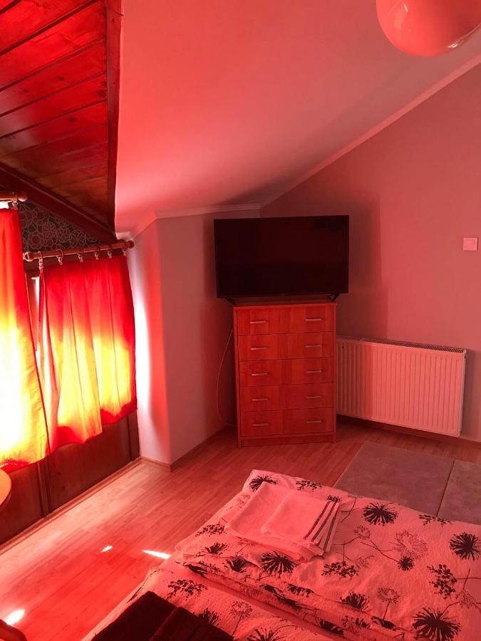 Hunyadi Panzio-Apartman Makó Екстериор снимка