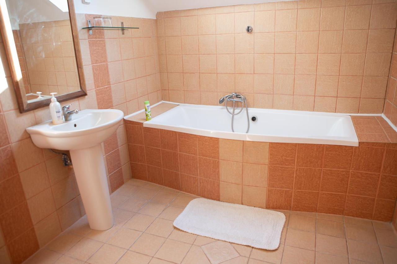 Hunyadi Panzio-Apartman Makó Екстериор снимка